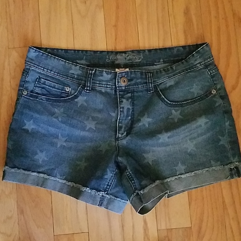 Faded Glory Star Shorts, size 12